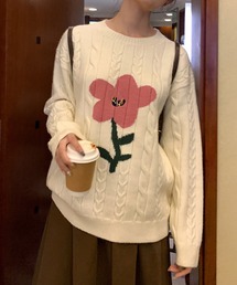 フラワーケーブルニットプルオーバー