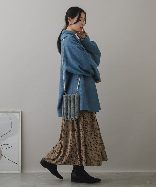 KATHARINE ROSS（キャサリンロス）の「【KATHARINE ROSS】WEB限定 パールチェーンエコファーポシェット（ショルダーバッグ・レディース・ピンク/グレー/グレイッシュベージュ/ミント・MEDIUM）」の10枚目の写真