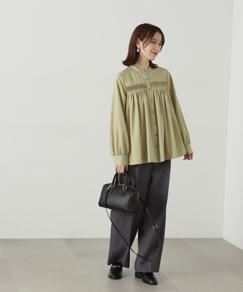 N.（N. Natural Beauty Basic）（エヌエヌナチュラルビューティーベーシック）の「◆フロントボタンタックブラウス（シャツ/ブラウス・レディース・チャコール/オフホワイト/イエロー・MEDIUM）」の21枚目の写真