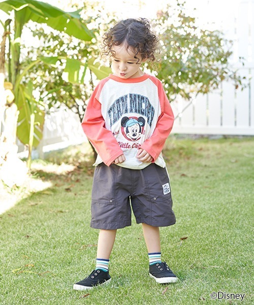 Disney（ディズニー）の「【Disney】【型崩れしないやわらかコットン】ラグランプリントTシャツ（Tシャツ/カットソー・キッズ・レッド/モスグリーン/ネイビー/チャコール・100cm/110cm/120cm/130cm/140cm/150cm）」の5枚目の写真