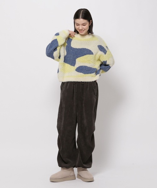 niko and...(ニコアンド)の「フェザーアート柄ニットプルオーバー(ニット/セーター・レディース・ピンク/ブルー/アイボリー・FREE)」の15枚目の写真