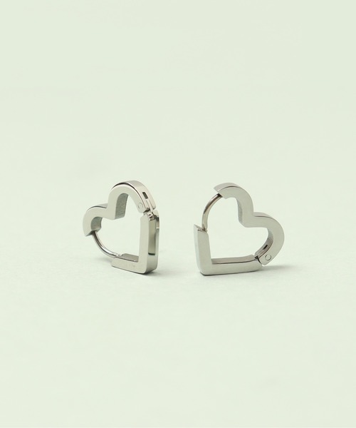 ieLS（イエルズ）の「金属アレルギー対応「ieLS」ステンレス　ハートフープピアス（ピアス（両耳用）・レディース・シルバー/ゴールド・ONE SIZE）」の9枚目の写真
