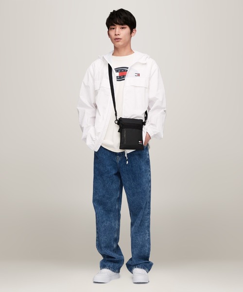 tommy jeans（トミー ジーンズ）の「デイリーサコッシュ（ショルダーバッグ・メンズ・ブラック/オフホワイト・FREE）」の11枚目の写真