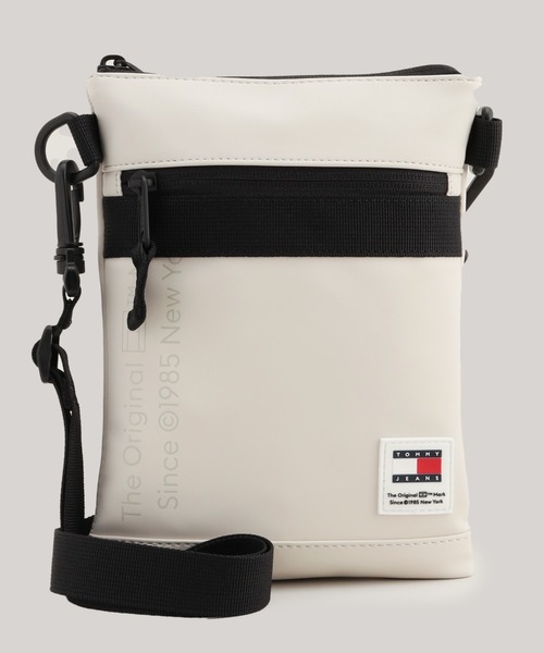 tommy jeans（トミー ジーンズ）の「デイリーサコッシュ（ショルダーバッグ・メンズ・ブラック/オフホワイト・FREE）」の12枚目の写真