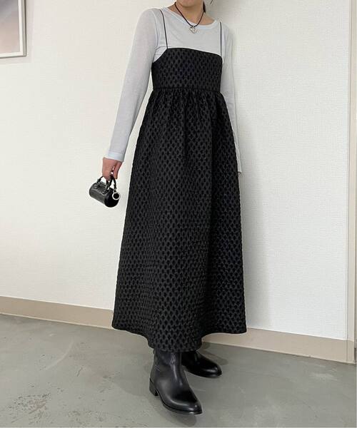 U by SPICK&SPAN(ユーバイスピックアンドスパン)の「フクレジャガードロングキャミワンピース(ワンピース・レディース・ブラック/ホワイト・FREE)」の6枚目の写真