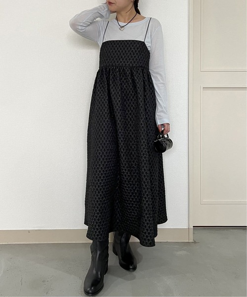 U by SPICK&SPAN(ユーバイスピックアンドスパン)の「フクレジャガードロングキャミワンピース(ワンピース・レディース・ブラック/ホワイト・FREE)」の7枚目の写真