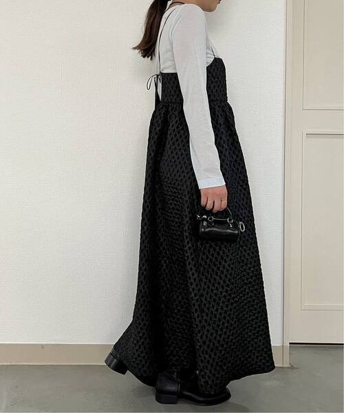 U by SPICK&SPAN(ユーバイスピックアンドスパン)の「フクレジャガードロングキャミワンピース(ワンピース・レディース・ブラック/ホワイト・FREE)」の8枚目の写真