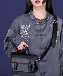 バックルショルダーバッグ