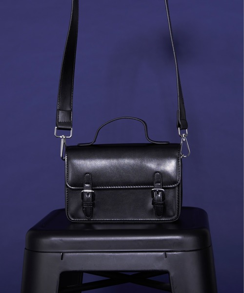 Ellno Loset（エルノロゼット）の「バックルショルダーバッグ（ショルダーバッグ・メンズ・ブラック・FREE）」の9枚目の写真