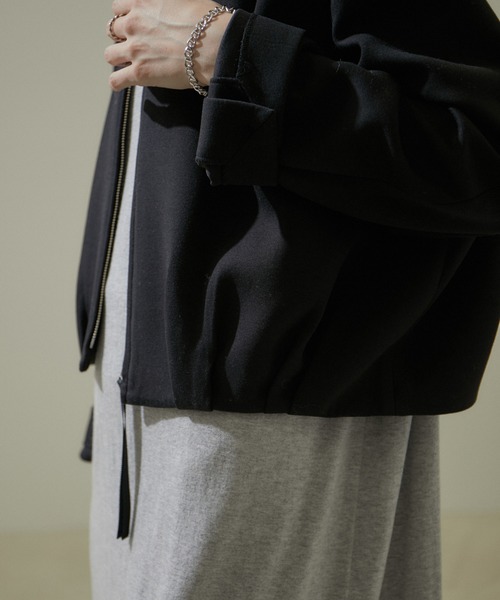 SALON adam et rope'（サロン アダム エ ロペ）の「[24SS]クロップドコクーンブルゾン【洗える】（ブルゾン・レディース・ブラック/ベージュ系その他・FREE）」の21枚目の写真