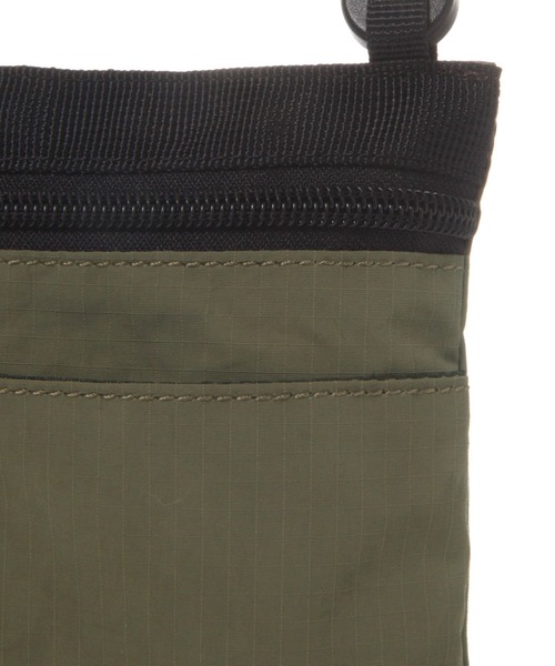 LAKOLE（ラコレ）の「ポーチツキマルチショルダー / 109566（ショルダーバッグ・メンズ・ブラック/カーキ/ベージュ・FREE）」の6枚目の写真