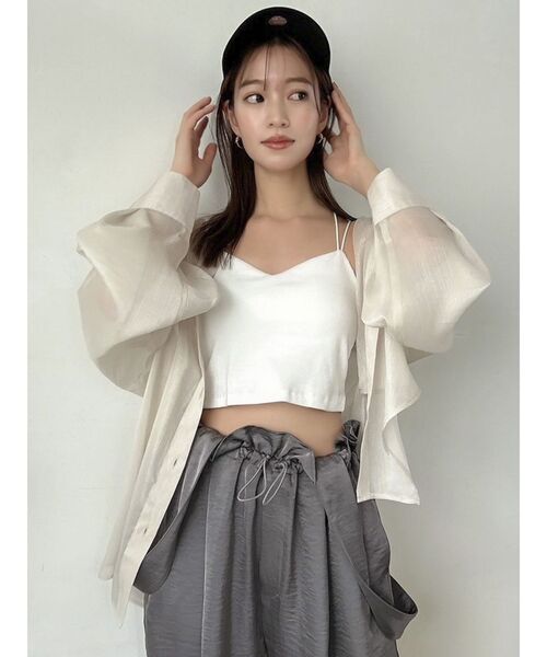 dazzlin（ダズリン）の「【WEB限定】サス付サテンテーパードパンツ（その他パンツ・レディース・グレー/カーキ/ベージュ・SMALL/MEDIUM）」の7枚目の写真