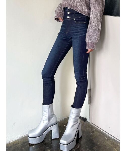 EMODA（エモダ）の「【ELDER】FIXハイウエストデニム（デニムパンツ・レディース・ブラック/インディゴブルー・X-SMALL/SMALL/MEDIUM）」の8枚目の写真