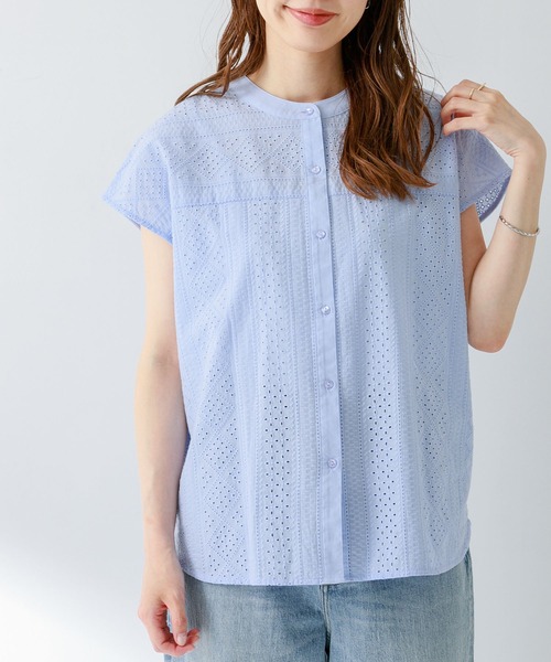 URBAN RESEARCH Sonny Label（アーバンリサーチサニーレーベル）の「バンドカラーコットンレースシャツ（シャツ/ブラウス・レディース・ピンク/ブルー系その他/ロイヤルブルー/オフホワイト/ブラック・FREE）」の4枚目の写真