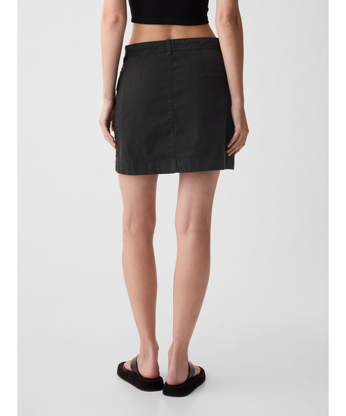 GAP(ギャップ)の「カーゴ ミニスカート(スカート・レディース・ブラック/ブラウン・0/2/4/6/00)」の3枚目の写真