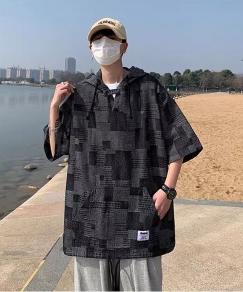 ROOPTOKYO（ループトウキョウ）の「パッチワーク風 ハーフスリーブ ビッグシルエットフーディ（パーカー・メンズ・ブラック/ブルー・L/M/XL）」の3枚目の写真