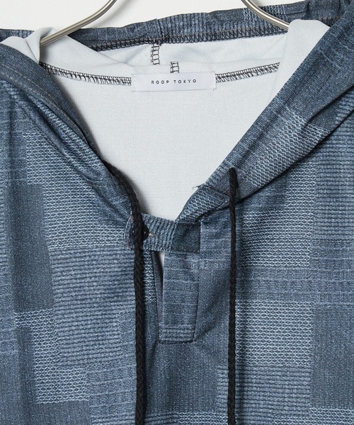 ROOPTOKYO（ループトウキョウ）の「パッチワーク風 ハーフスリーブ ビッグシルエットフーディ（パーカー・メンズ・ブラック/ブルー・L/M/XL）」の5枚目の写真