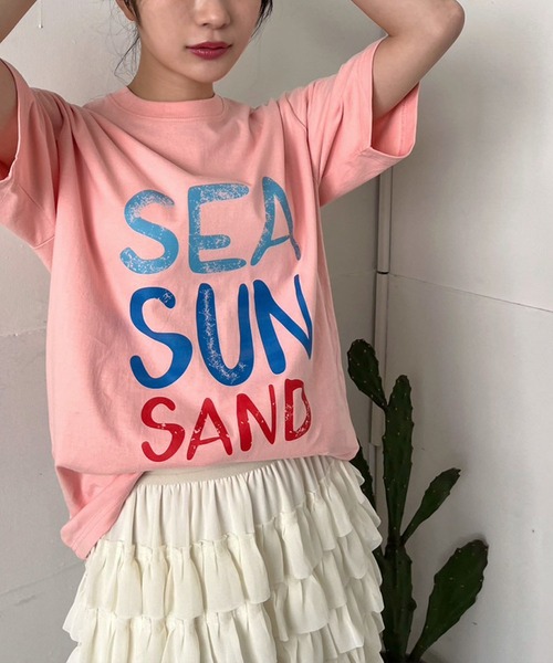 Jewelobe(ジュエローブ)の「ビッグカラーロゴオーバーサイズTシャツ(Tシャツ/カットソー・レディース・ブラック/イエロー/ピンク・FREE)」の3枚目の写真