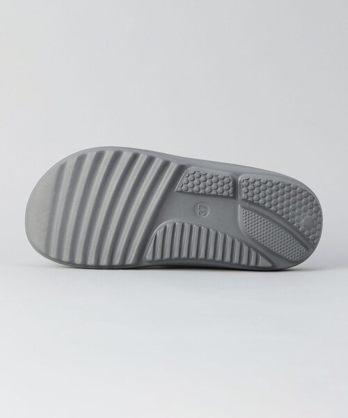 MEI（メイ）の「MEI（メイ）トングサンダル（サンダル・レディース・ホワイト/ブラック/グレー・S/L/M）」の5枚目の写真