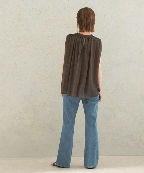 URBAN RESEARCH ROSSO WOMEN（アーバンリサーチ　ロッソ）の「シアーギャザーブラウス（シャツ/ブラウス・レディース・ブラウン/アイボリー/ブラック・FREE）」の18枚目の写真