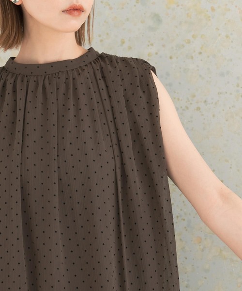 URBAN RESEARCH ROSSO WOMEN（アーバンリサーチ　ロッソ）の「シアーギャザーブラウス（シャツ/ブラウス・レディース・ブラウン/アイボリー/ブラック・FREE）」の22枚目の写真