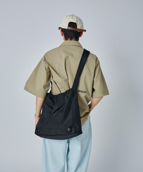 Adoon plain（アドーンプレーン）の「マイクロリップワークシャツ（シャツ/ブラウス・メンズ・チャコールグレー/ベージュ・MEDIUM/LARGE）」の4枚目の写真