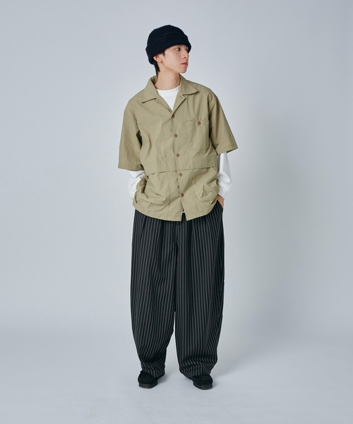 Adoon plain（アドーンプレーン）の「マイクロリップワークシャツ（シャツ/ブラウス・メンズ・チャコールグレー/ベージュ・MEDIUM/LARGE）」の19枚目の写真