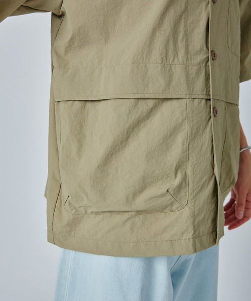 Adoon plain（アドーンプレーン）の「マイクロリップワークシャツ（シャツ/ブラウス・メンズ・チャコールグレー/ベージュ・MEDIUM/LARGE）」の7枚目の写真