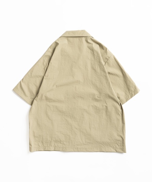 Adoon plain（アドーンプレーン）の「マイクロリップワークシャツ（シャツ/ブラウス・メンズ・チャコールグレー/ベージュ・MEDIUM/LARGE）」の3枚目の写真