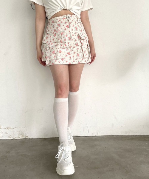 OLIVE des OLIVE(オリーブデオリーブ)の「【新色追加】カーゴミニスカート(スカート・レディース・チャコールグレー/ワンウォッシュ/その他/チェック/ピンク/ブラウン/ピンク系その他/ネイビー/ブルー・FREE)」の7枚目の写真