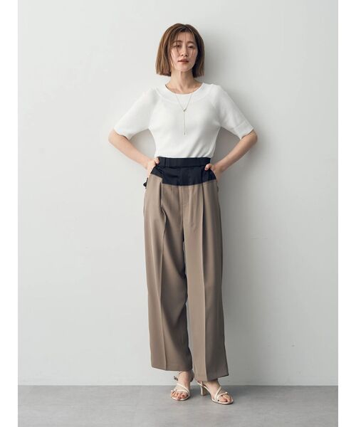 YECCA VECCA（イェッカヴェッカ）の「サテン切替ストレートパンツ（その他パンツ・レディース・ブラック/ライトベージュ/ダークベージュ・S/M）」の6枚目の写真