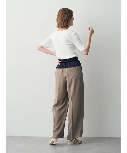 YECCA VECCA（イェッカヴェッカ）の「サテン切替ストレートパンツ（その他パンツ・レディース・ブラック/ライトベージュ/ダークベージュ・S/M）」の8枚目の写真