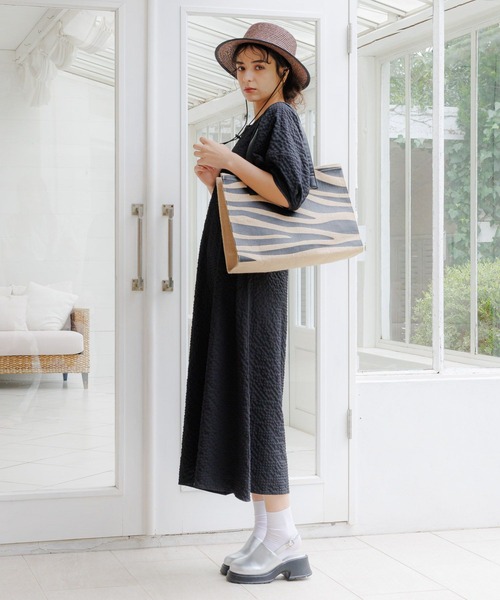 LAKOLE（ラコレ）の「ランタンスリーブチェックワンピース / 115649（ワンピース・レディース・グリーン/ブラック/ライトベージュ・SMALL/MEDIUM）」の5枚目の写真