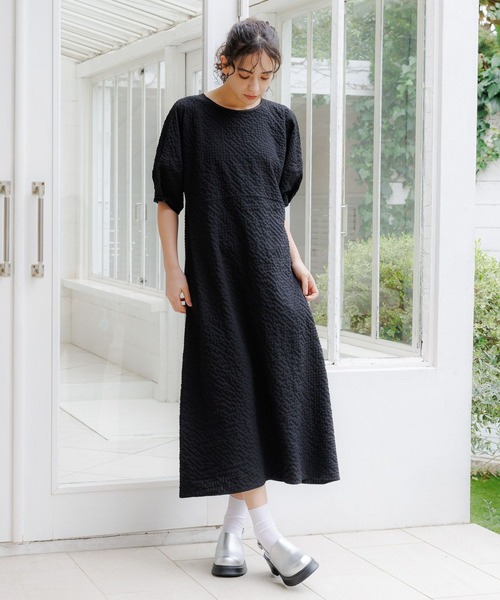 LAKOLE（ラコレ）の「ランタンスリーブチェックワンピース / 115649（ワンピース・レディース・グリーン/ブラック/ライトベージュ・SMALL/MEDIUM）」の8枚目の写真