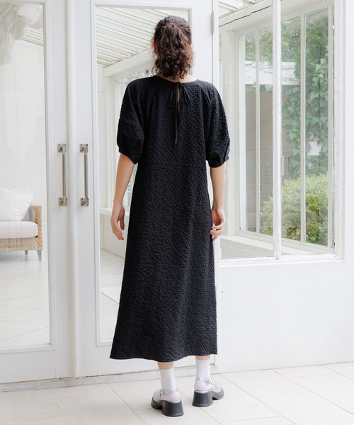 LAKOLE（ラコレ）の「ランタンスリーブチェックワンピース / 115649（ワンピース・レディース・グリーン/ブラック/ライトベージュ・SMALL/MEDIUM）」の11枚目の写真