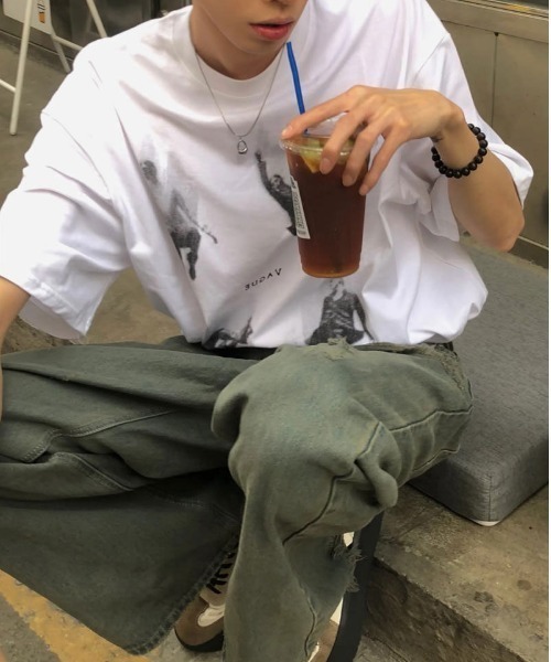 MGV(エムジーヴィー)の「モノトーンプリントTシャツ(Tシャツ/カットソー・メンズ・ブラック/ホワイト・X-LARGE/LARGE/MEDIUM)」の5枚目の写真