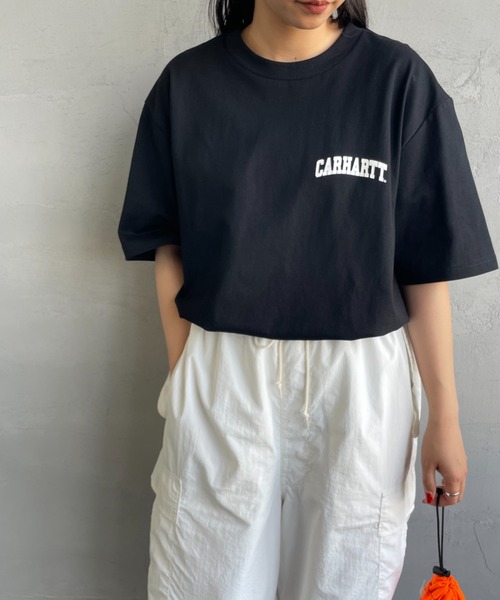 Carhartt WIP（カーハートダブリューアイピー）の「[carhartt WIP/カーハートダブリューアイピー] UNIVERSITY ワンポイントロゴ ショートスリーブTシャツ（Tシャツ/カットソー・レディース・ホワイト/グリーン/ブルー/ブラック・M/L/XL）」の2枚目の写真