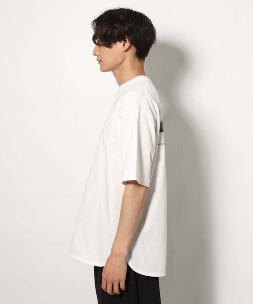 a.v.v(アーヴェヴェ)の「【接触冷感】PARISフォト バックプリントロングシルエットTシャツ(Tシャツ/カットソー・メンズ・ホワイト・44/46/48/50)」の7枚目の写真