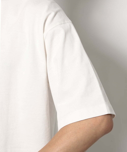 a.v.v(アーヴェヴェ)の「【接触冷感】PARISフォト バックプリントロングシルエットTシャツ(Tシャツ/カットソー・メンズ・ホワイト・44/46/48/50)」の11枚目の写真