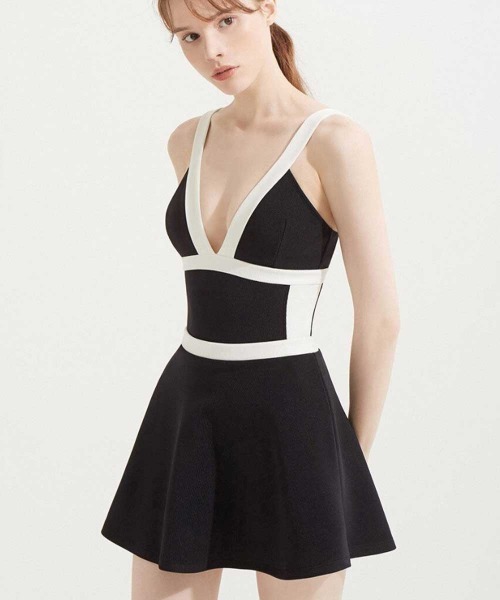 LAVIA（ラヴィア）の「2wayワンピーススカートビキニ（水着・レディース・ブラック・M/L）」の7枚目の写真