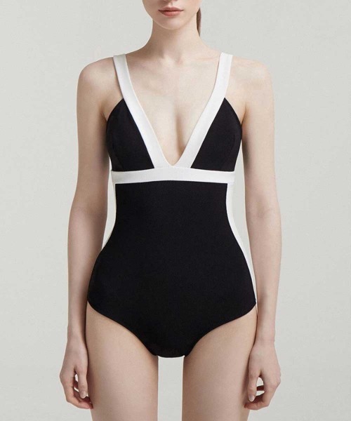 LAVIA（ラヴィア）の「2wayワンピーススカートビキニ（水着・レディース・ブラック・M/L）」の9枚目の写真