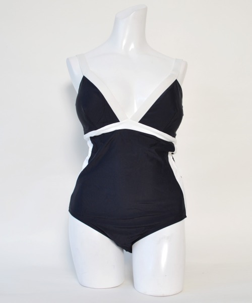 LAVIA（ラヴィア）の「2wayワンピーススカートビキニ（水着・レディース・ブラック・M/L）」の11枚目の写真