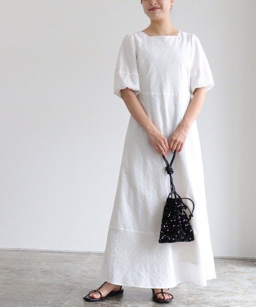 Pierrot(ピエロ)の「ストライプスクエアネックワンピース(ワンピース・レディース・ブラック/オフホワイト・PM/M/L)」の3枚目の写真