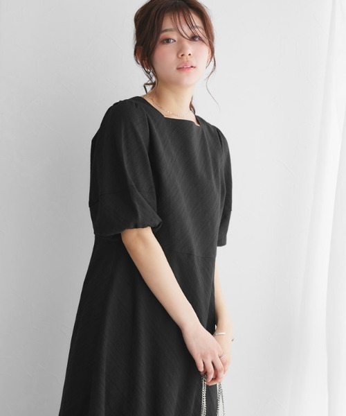 Pierrot(ピエロ)の「ストライプスクエアネックワンピース(ワンピース・レディース・ブラック/オフホワイト・PM/M/L)」の18枚目の写真