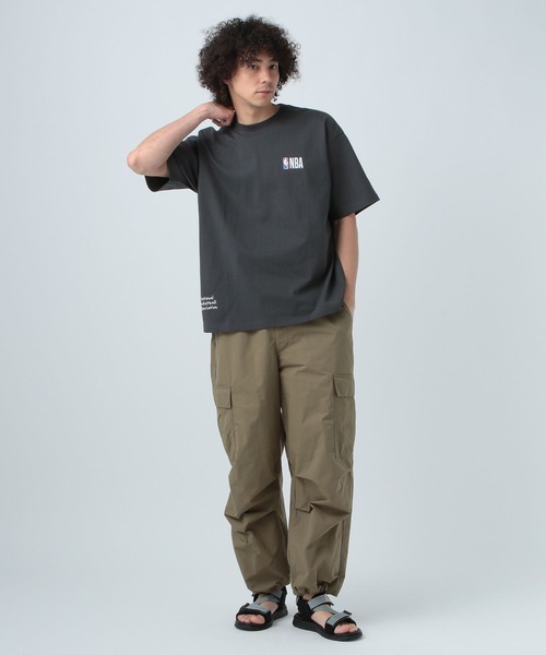 NBA（エヌビーエー）の「NBA　EAST＆WESTロゴTシャツ（Tシャツ/カットソー・メンズ・ブラック/ホワイト・MEDIUM/LARGE）」の5枚目の写真