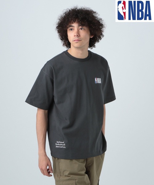 NBA（エヌビーエー）の「NBA　EAST＆WESTロゴTシャツ（Tシャツ/カットソー・メンズ・ブラック/ホワイト・MEDIUM/LARGE）」の6枚目の写真