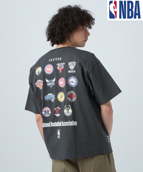 NBA（エヌビーエー）の「NBA　EAST＆WESTロゴTシャツ（Tシャツ/カットソー・メンズ・ブラック/ホワイト・MEDIUM/LARGE）」の21枚目の写真