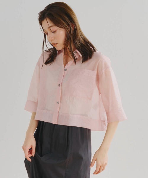 Droite lautreamont(ドロワットロートレアモン)の「【カタログ掲載】ロンドオーガンザクロップドシャツ≪洗濯機で洗える≫(シャツ/ブラウス・レディース・オフホワイト/チャコールグレー/ピンク・M)」の3枚目の写真