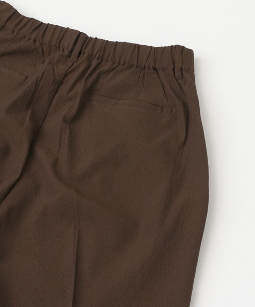 ITEMS URBANRESEARCH（アイテムズ アーバンリサーチ）の「『セットアップ対応』ヨウリュウ 1-tuck テーパード パンツ（その他パンツ・メンズ・ブラック/ネイビー/ブラウン・MEDIUM/LARGE）」の13枚目の写真