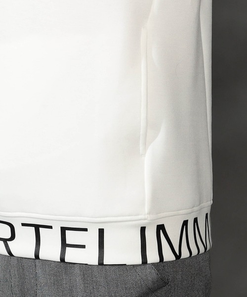 HIDEAWAYS NICOLE（ハイダウェイニコル）の「ロゴダンボールモックネックプルオーバー（Tシャツ/カットソー・メンズ・オフホワイト/カーキ/グレイッシュベージュ/ブラック・X-LARGE/LARGE/MEDIUM）」の14枚目の写真